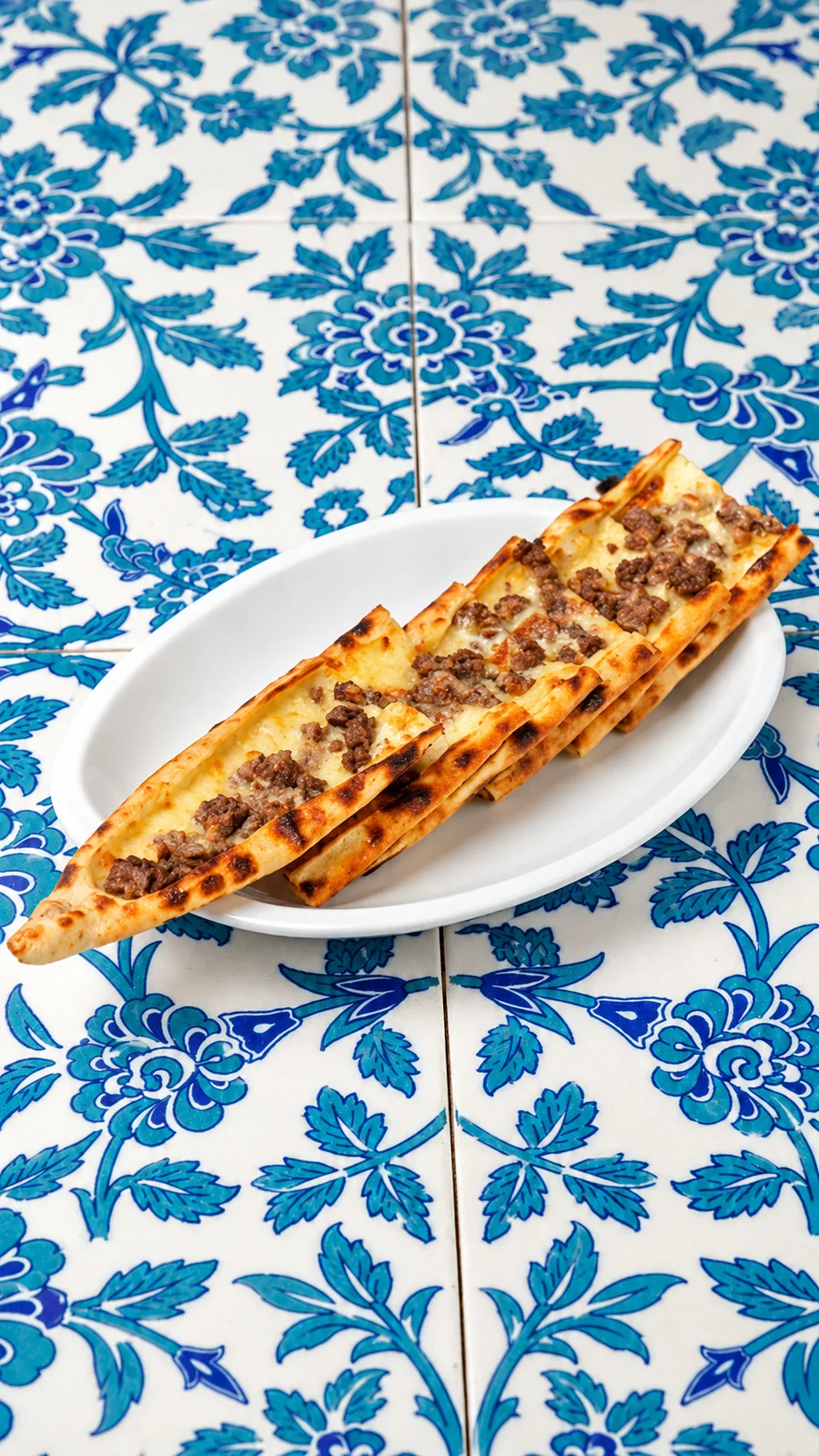 Kavurmalı Kaşarlı Pide sunum görseli