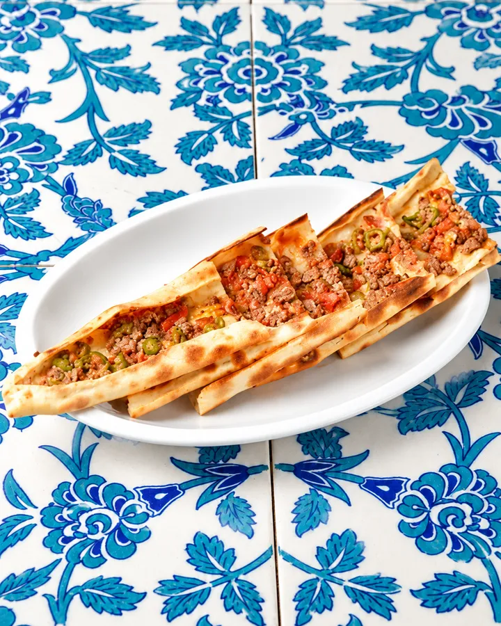 Kuşbaşılı Pide