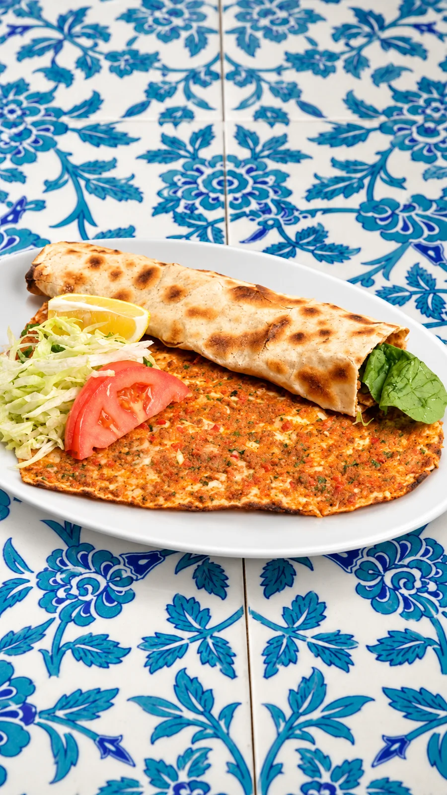 Lahmacun sunum görseli
